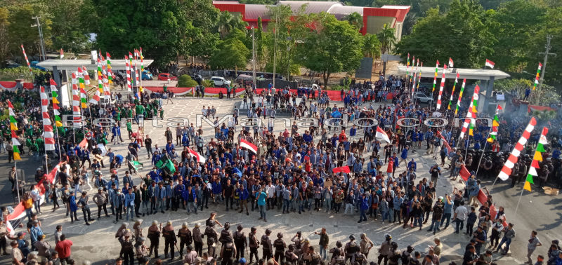Sambangi DPRD Sulut, Demonstran Dijanjikan ini oleh Wakil Rakyat