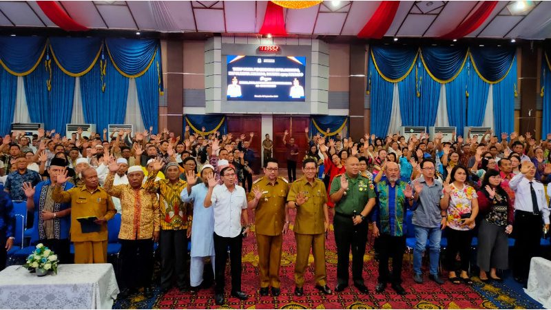 Vicky Lumentut dan Kolonel Arh Noel Tanjong Ajak Warga Manado Jaga Kerukunan