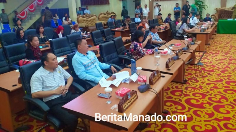 Rapat Paripurna DPRD Manado Banjir Interupsi, Syarifudin Saafa dan Hengky Kawalo Bicara 11 Rapat Paripurna DPRD Manado Banjir Interupsi, Syarifudin Saafa dan Hengky Kawalo Bicara