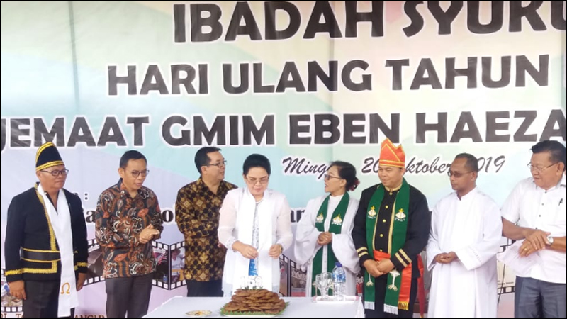 Ada Peluncuran Alkitab dan Kidung Pujian Bahasa Tombulu di HUT GMIM Eben Haezer Woloan