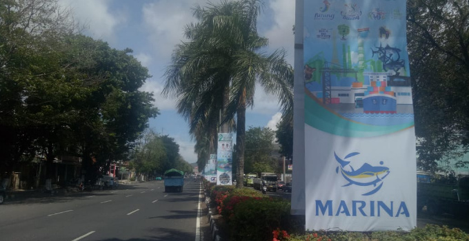 Puluhan Baliho FPSL 2019 Dipaku di Pohon Perindang, Pemkot Katakan Ini