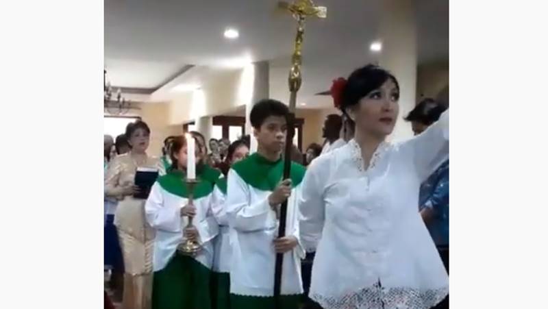 Misa yang bernuansa budaya Minahasa