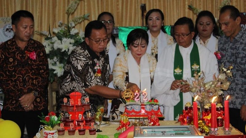 Robby Dondokambey Hadiri Ibadah Syukur Jemaat GMIM Sion Rote Sawangan