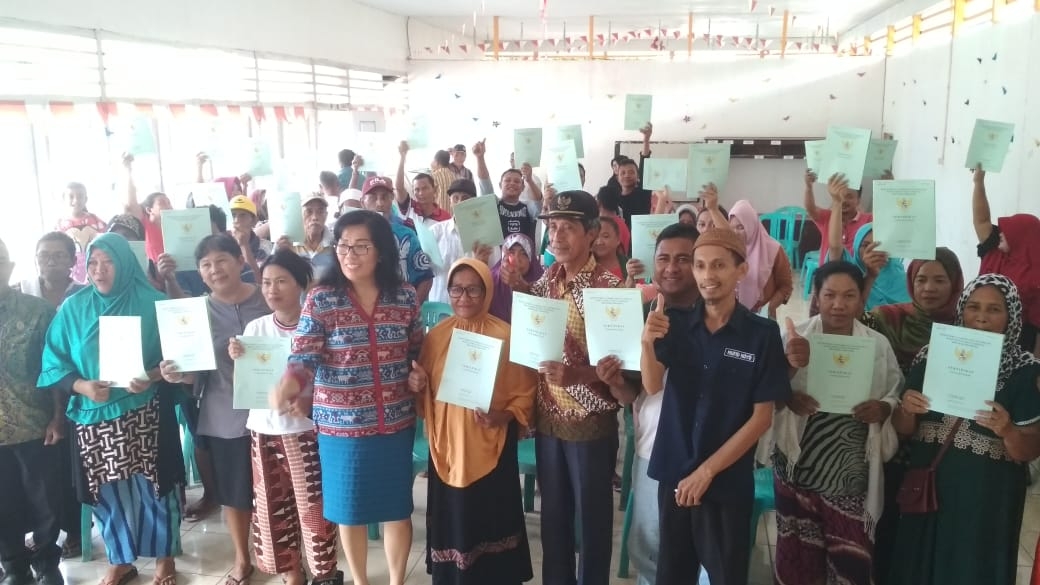 85 Warga Bulawan Terima Sertifikat Gratis dari BPN Boltim