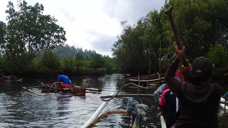 Suasana alam menuju Pulau Napomanu Sarawet