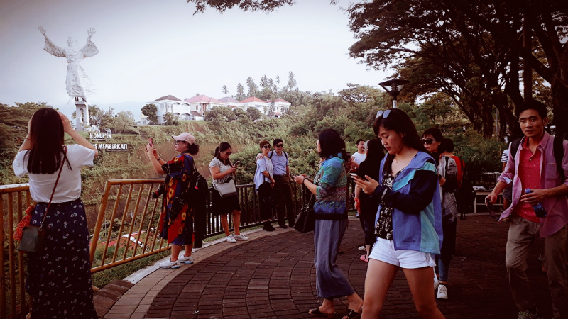 Taman Kecil Ini jadi Spot Foto dan Selfie Menarik