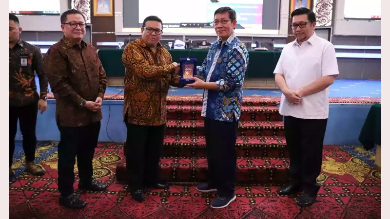 Resmi Kerja Sama Dengan Putera Sampoerna Foundation, Vicky Lumentut Buka Seleksi Guru Untuk TLC