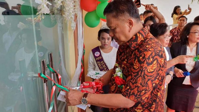 Resmikan Gereja, Gubernur Olly Dondokambey Ingatkan Soal Gotong Royong dan Kebersihan Hati