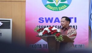 Kemenkes dan Kemendagri Serahkan Penganugerahan Penghargaan Swasti Saba ke Kabupaten-Kota Sehat