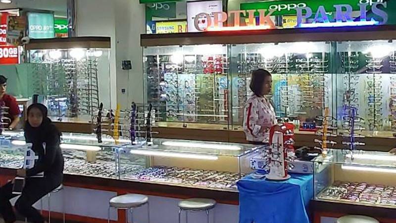 Optik Paris itCenter Manado