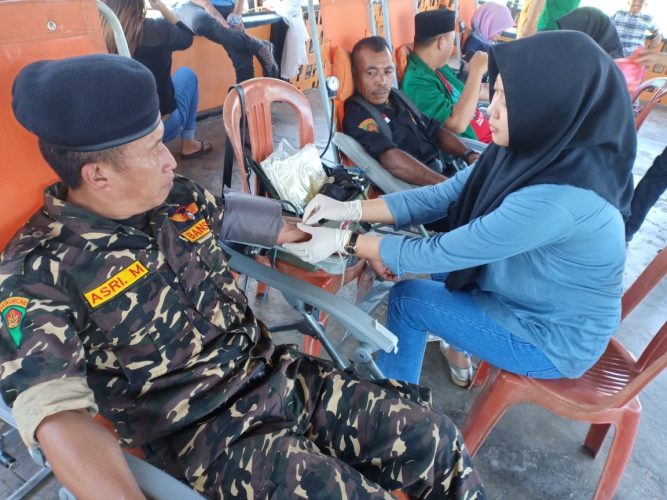 Gandeng PMI dan Pemuda Tutuyan, GP Ansor Boltim Gelar Donor Darah