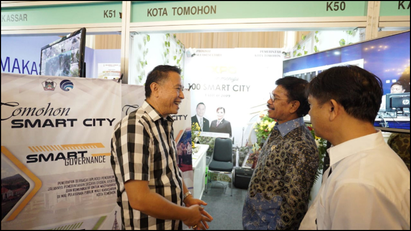 Pandeirot Dampingi Wali Kota di Pameran Gerakan Menuju 100 Smart City