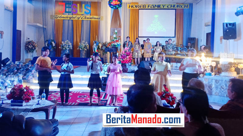 Sukacita Natal GPdI Horeb Dan HUT Reynold Wuisan serta Ibunda Tercinta