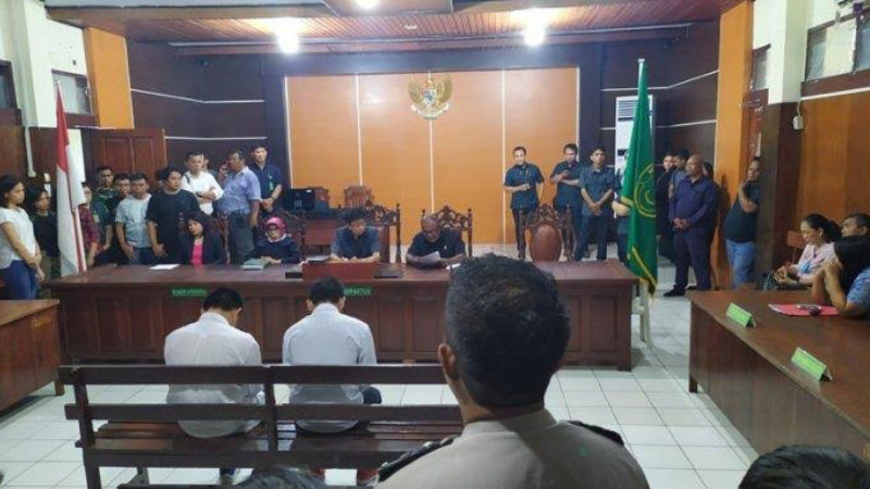 Terdakwa Pembunuh Guru di Manado Dihukum 10 dan 8 Tahun Penjara