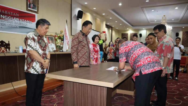Sertijab Eselon II, Sekprov Edwin Silangen Ingatkan Soal Persiapan KTT G20