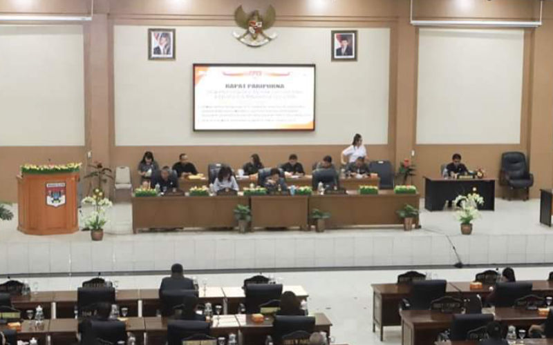 DPRD Gelar Paripurna Pembicaraan Tingkat II APBD Perubahan Minsel Tahun 2019 9 DPRD Gelar Paripurna Pembicaraan Tingkat II APBD Perubahan Minsel Tahun 2019