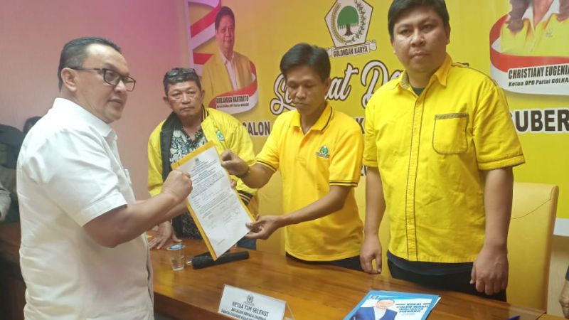 PILWALKOT MANADO: Ayub Ali Albugis Daftar Bacalwawalkot di GOLKAR
