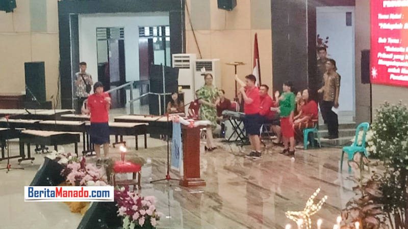 SLB Bartolomeus dan SLB Autis Manado Meriahkan Natal Dinas Pendidikan Sulut.