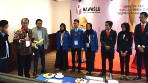 Ikut Kompetisi Debat Bawaslu RI, UNSRAT Masuk Semi Final