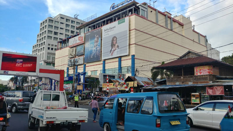 Jelang Natal, itCenter Manado Dipadati Pengunjung