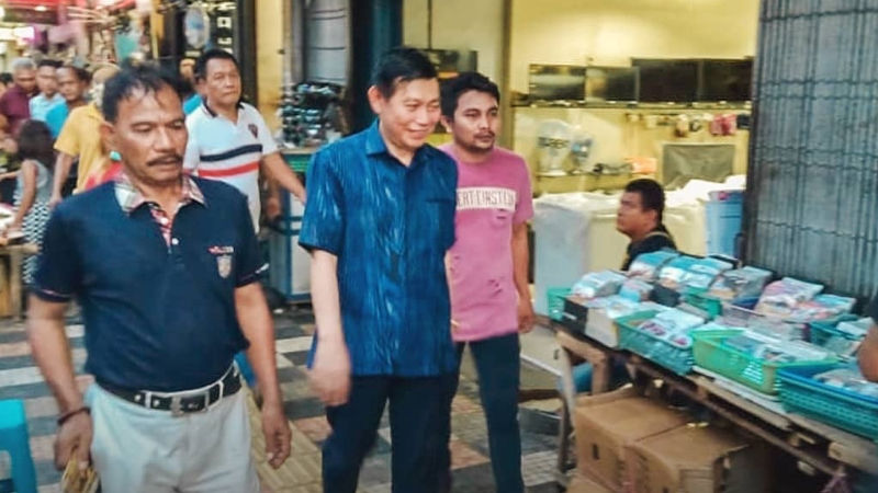 Victor Mailangkay Konsisten Sapa Masyarakat Manado