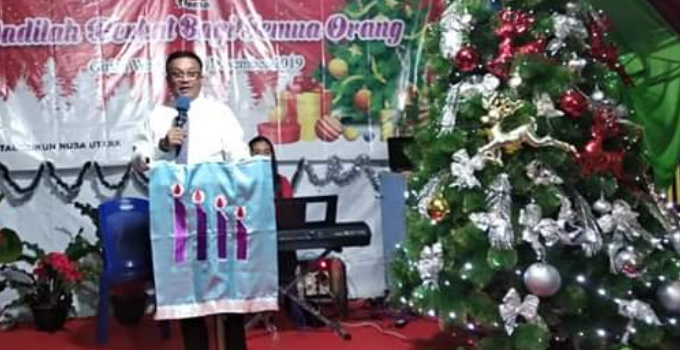 Ini yang Disampaikan Maurits Mantiri saat Hadiri Ibadah Natal di Pniel Manembo-nembo