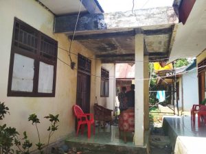 Sekolah di Ibu Kota Ini Memprihatinkan, Listrik Numpang di Rumah Warga