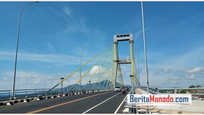 Jembatan Soekarno Jadi Tempat yang Digemari Masyarakat