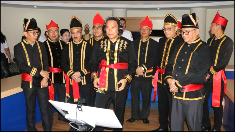 Beroperasi 1x24 Jam, Wali Kota Tinjau Pengoperasian Call Centre #112 MPP Tomohon