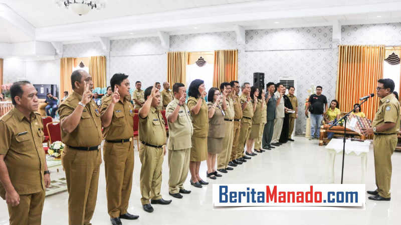Jabes Gaghana Lantik 13 Pejabat Pemkab Sangihe