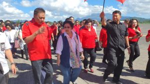 BERITA FOTO: Tiba di Manado, Megawati Soekarnoputri Dijemput Olly Dondokambey dan Istri