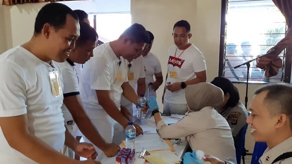 Peserta Seleksi SIP Polda Sulut Jalani Rikkes Fisik Dalam