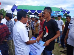 Bupati Boltim Serahkan Bantuan Sarana Perikanan dan Kelautan Kepada Nelayan