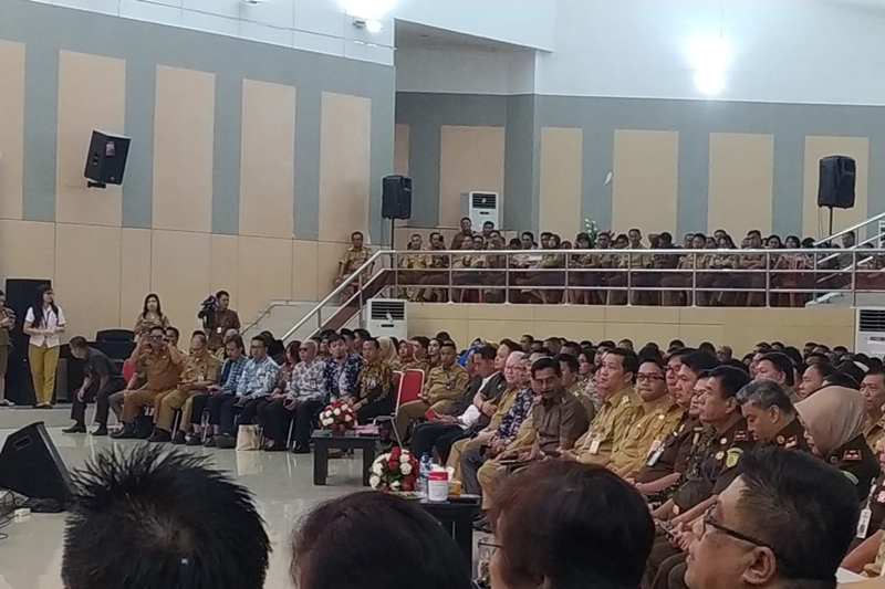 Bupati Sehan Landjar Hadiri Rakor Percepatan Pengelolaan Dandes