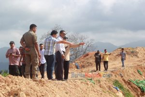BERITA FOTO: Anggota DPRD Boltim Tinjau Aktifitas Pertambangan KUD Nomontang