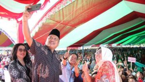 Banjir Bantuan di Tasyakuran 4 Tahun Kepemimpinan Olly Dondokambey-Steven Kandouw di Bolmong