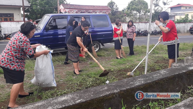 Eightmi Moniung Pimpin Jajaran Kerja Bakti di Monumen Lapian Taulu