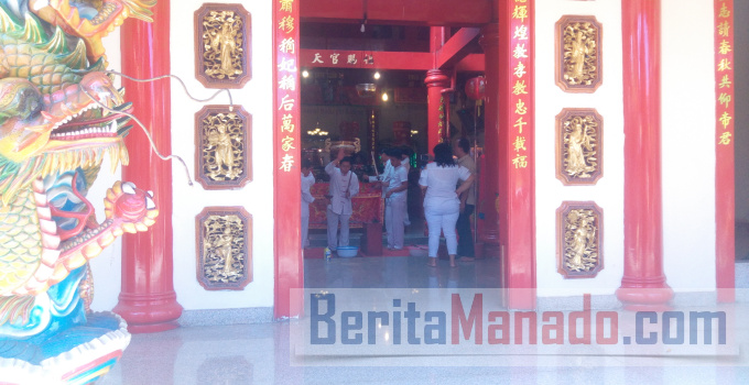 Jelang Cap Go Meh, Klenteng Seng Bo Kiong Bitung Persiapkan Kio