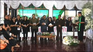 Jimmy-Syerly Pimpin Jajaran Pemkot Tomohon Melayat ke Rumah Duka Mantan First Lady