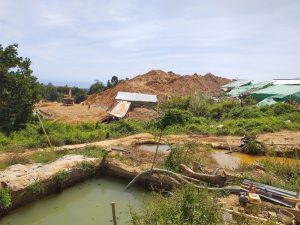 Mencemaskan, Masyarakat Desa Lanud Adukan Aktifitas Pertambangan KUD Nomontang