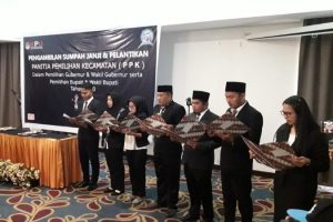 Anggota KPU Provinsi Ingatkan PPK Terpilih Kurangi Main Facebook