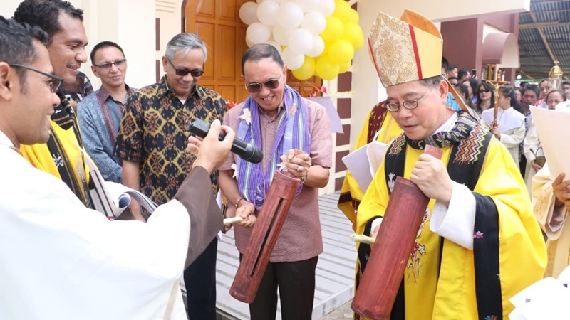 Bupati Royke Roring Resmikan Gereja Katolik Stasi Rambunan
