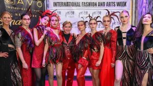 Mendunia, Terry Solang Bawa Kabasaran di International Fashion and Arts Week New York