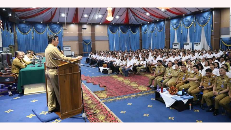 Vicky Lumentut Pimpin Rapat Kerja dan Evaluasi Untuk Maksimalkan Layanan Publik