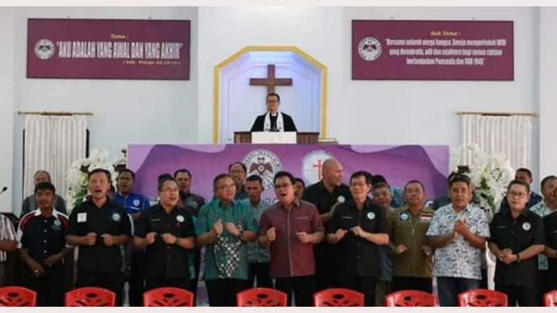 Vicky Lumentut Hadiri Ibadah Awal Tahun dan Pimpin Penjabaran Program PKB