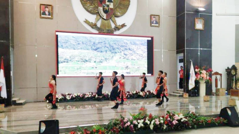 Wagub Steven Kandouw Hadiri Pembukaan Lomba Poco Poco Yang Digawangi Oleh ODC