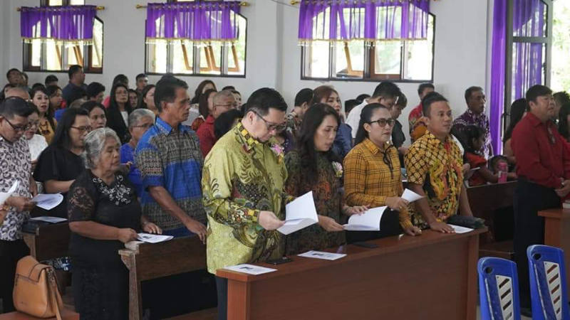 Di GMIM Salomo Kairagi I, Mor Bastiaan Ingatkan Pentingnya Berdoa