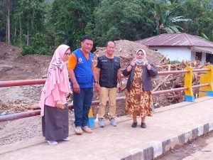 Nursiwin Dunggio Bantu Korban Banjir Bandang di Bolmong