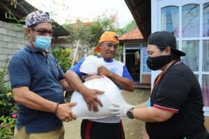 Krisis Masker Ditengah COVID-19, Amalia Landjar Siap Bagikan Masker Gratis