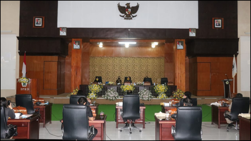 Ranperda KLA, DPRD Tomohon Gelar Paripurna Penyampaian Pendapat Akhir Fraksi